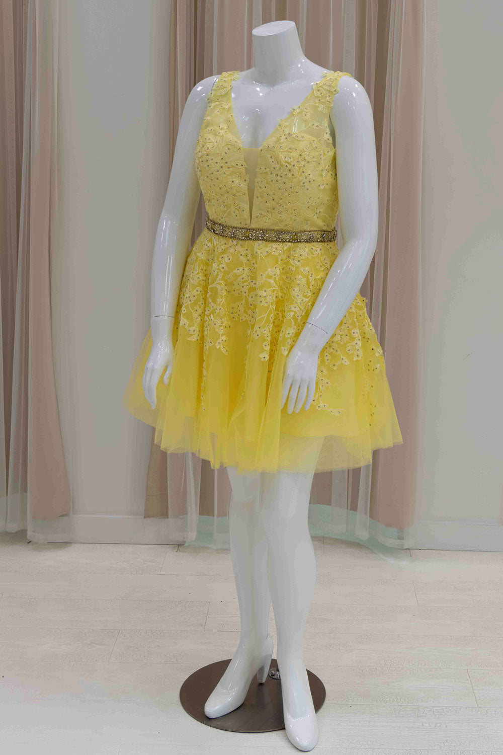 Leaf Applique Cocktail Dress with Beaded Belt in Yellow