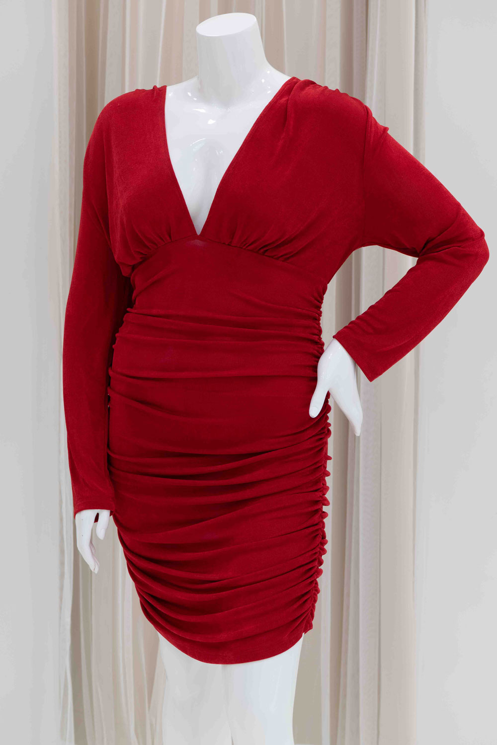 Long Sleeve Plus Size Simple Party Dress in Red