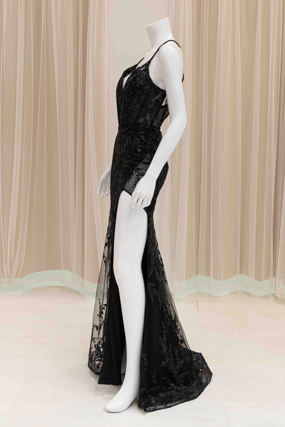 Sexy Evening Gown in Black