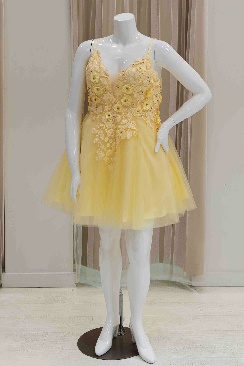 Short Formal Dress for 8th Grade Dance in Yellow
