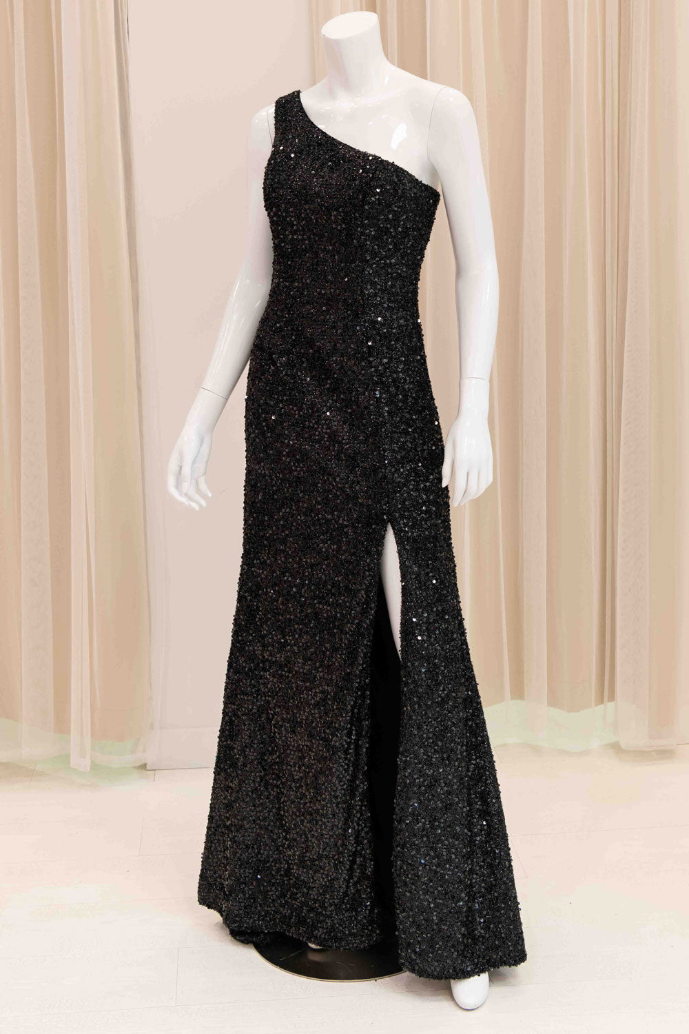 Aira One Shoulder Evening Gown in Black