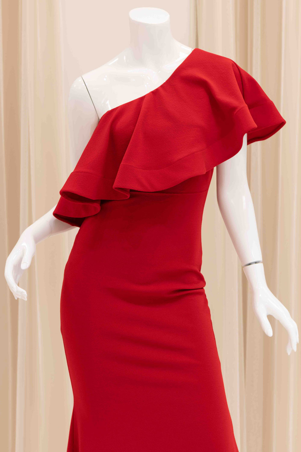 Alcia One Shoulder Evening Gown in Red