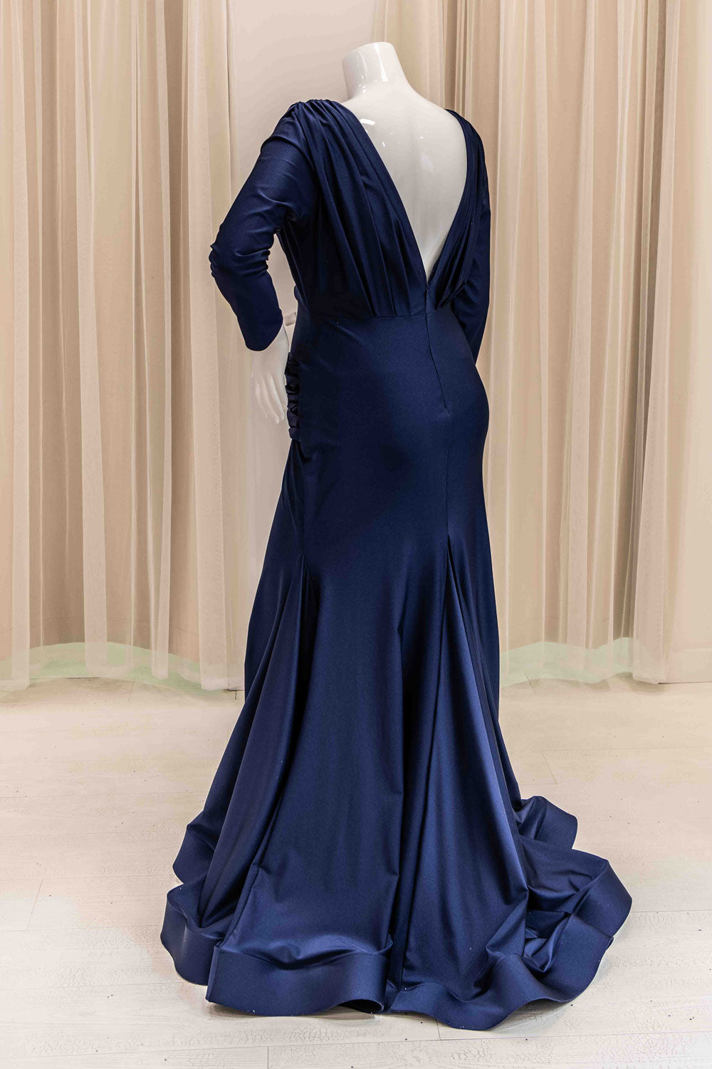 Cadee Long Sleeve Satin Evening Gown in Navy Blue
