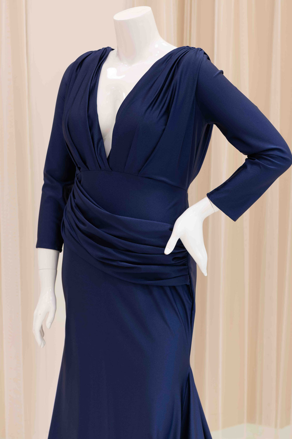 Cadee Long Sleeve Satin Evening Gown in Navy Blue