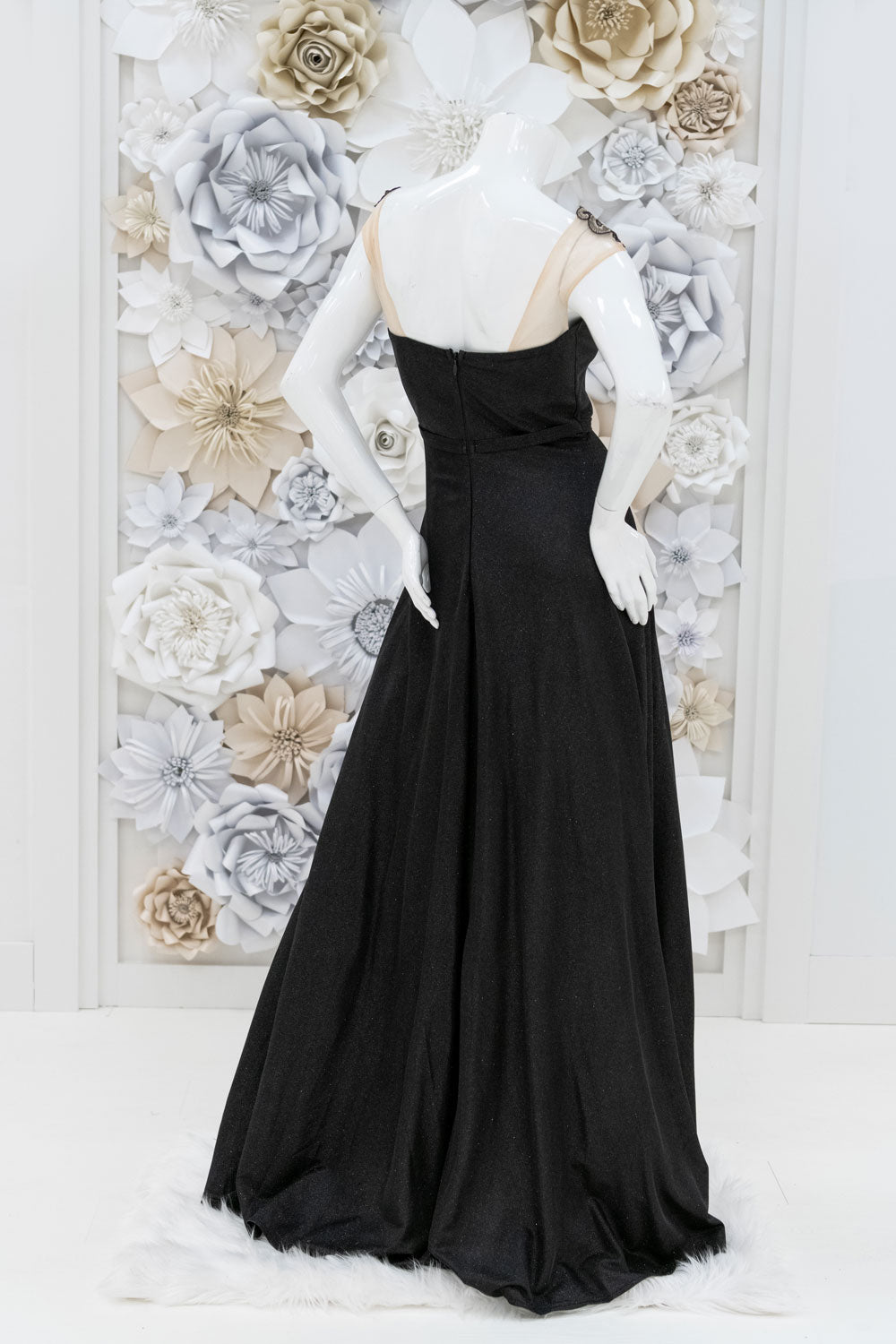 Aubrielle Shimmer Evening Gown in Black