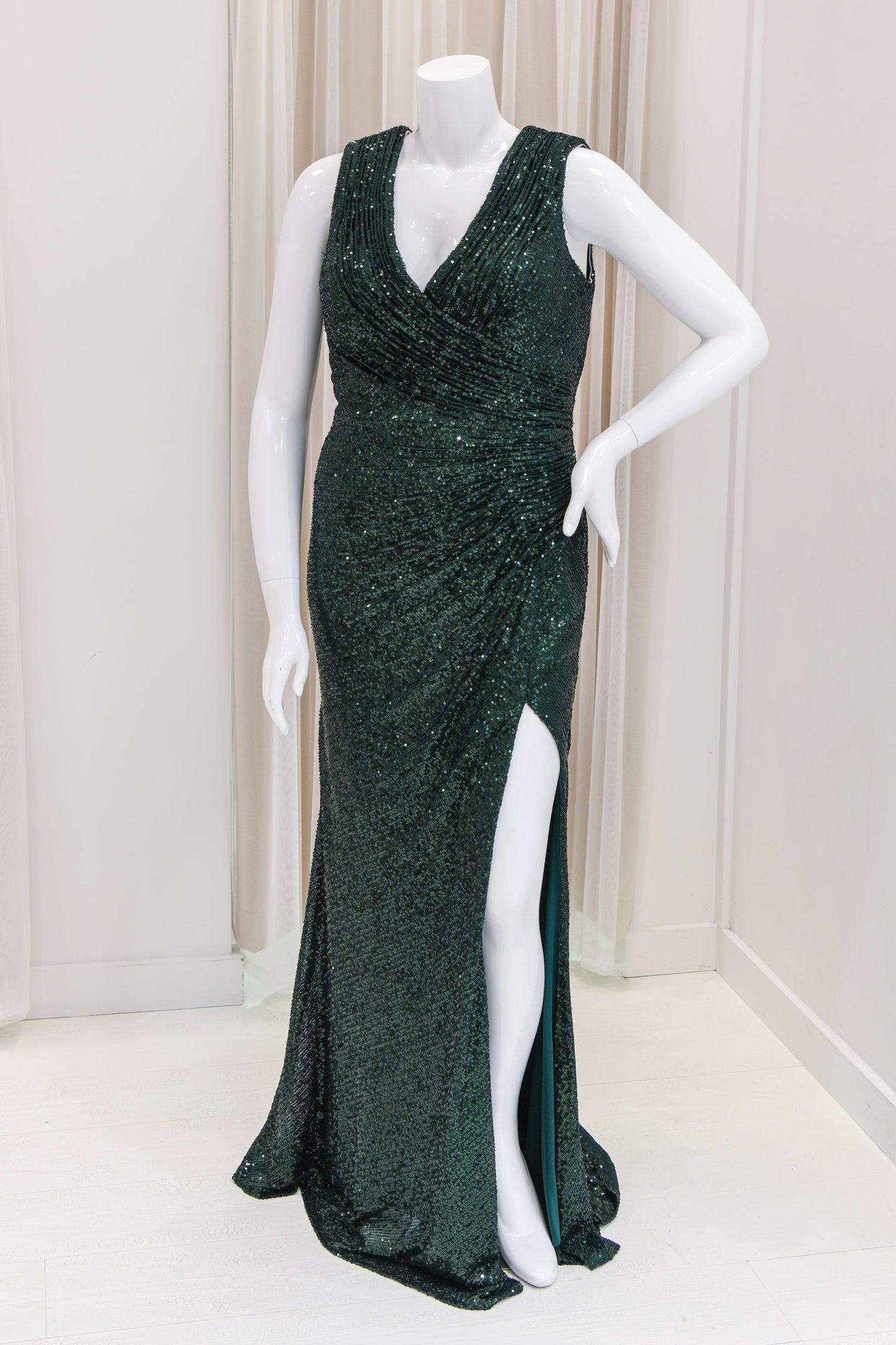 Janice Sequin Evening Dress in Green