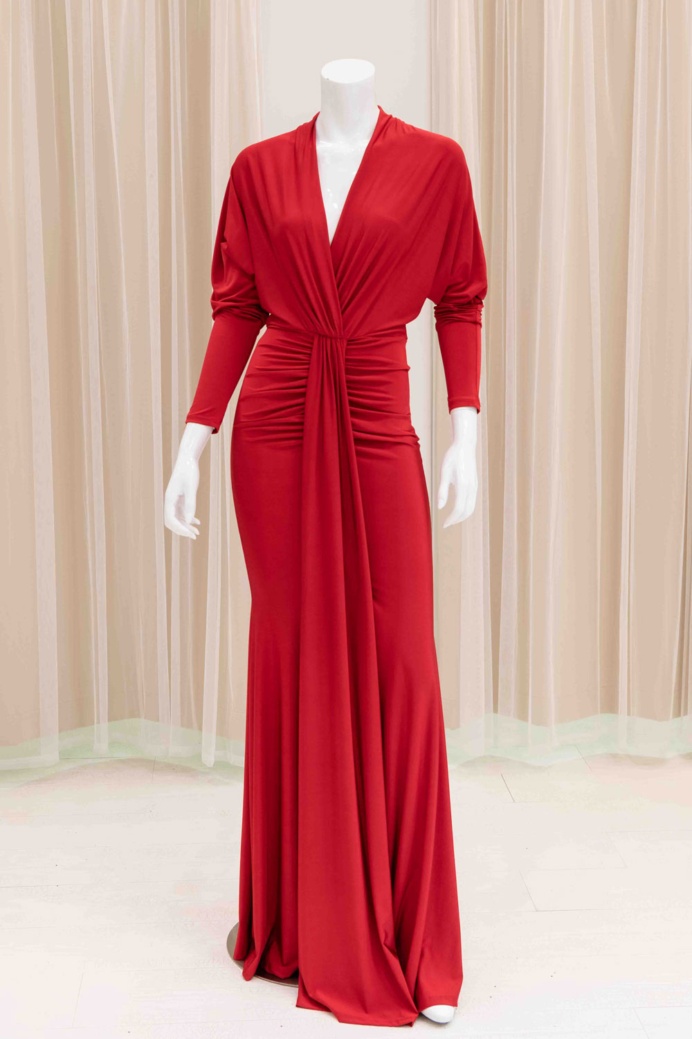 Yamila Long Sleeve Evening Gown in Red